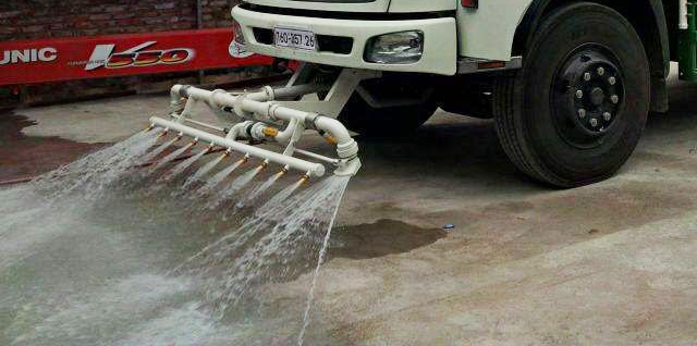 Xe phun nước rửa đường tưới cây 10m3 khối Isuzu FTR