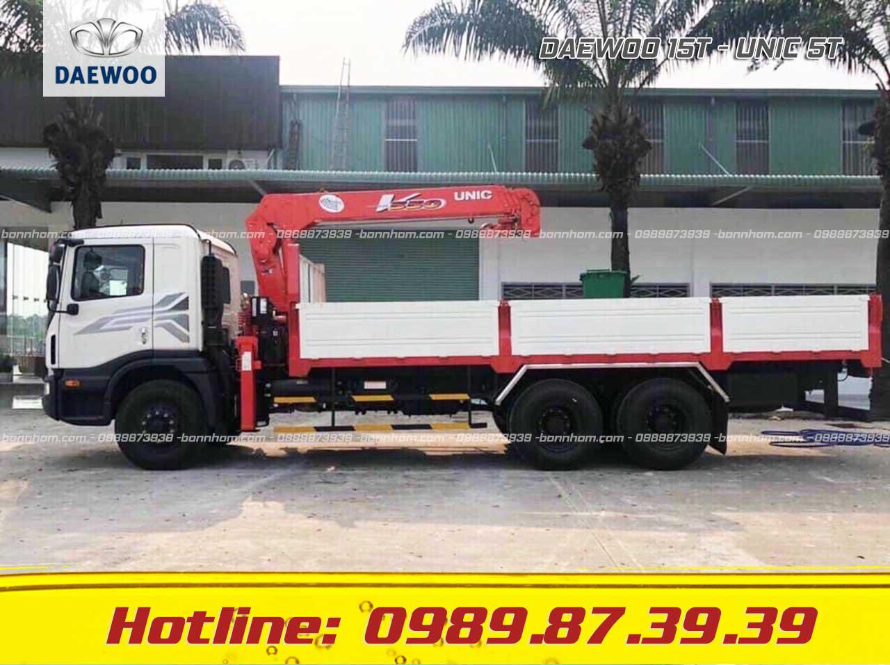 Xe tải Daewoo gắn cẩu Unic 5 tấn
