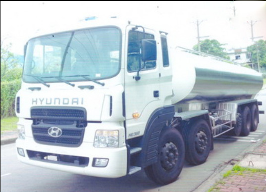 Xe bồn chở sữa 18m3 khối Hyundai 5 chân HD360