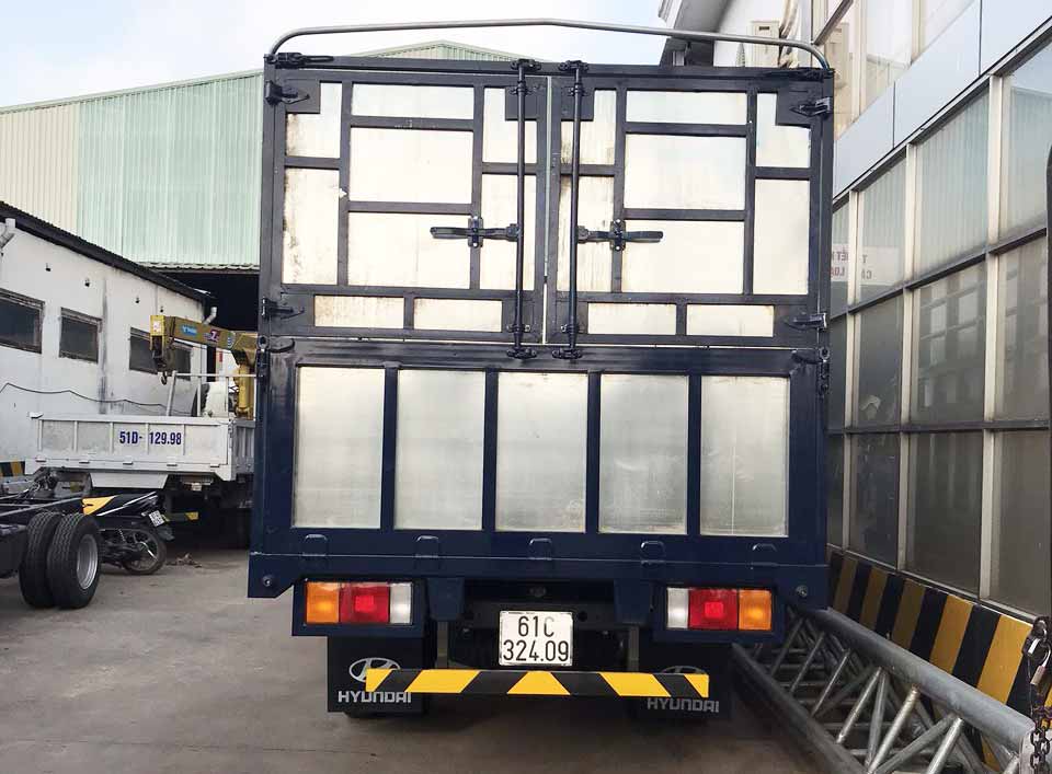 đóng thùng xe tải chở mùn cưa dăm bào