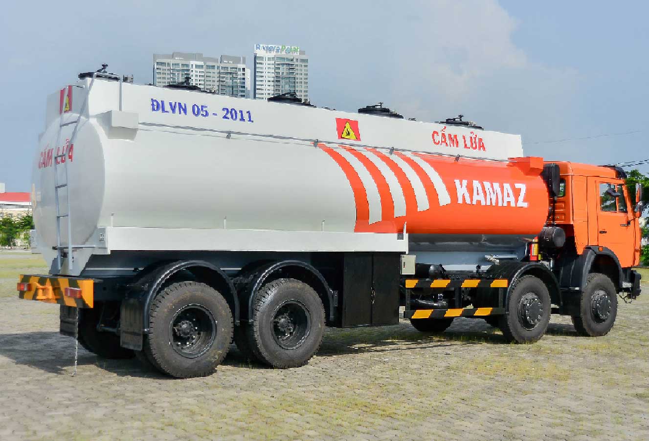 Xe bồn xăng dầu 18 khối Kamaz 53229