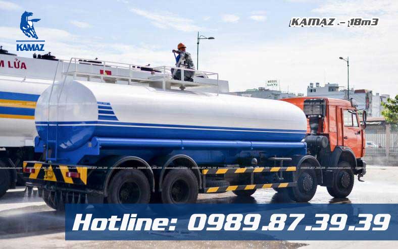 Xe phun nước rửa đường Kamaz 18m3