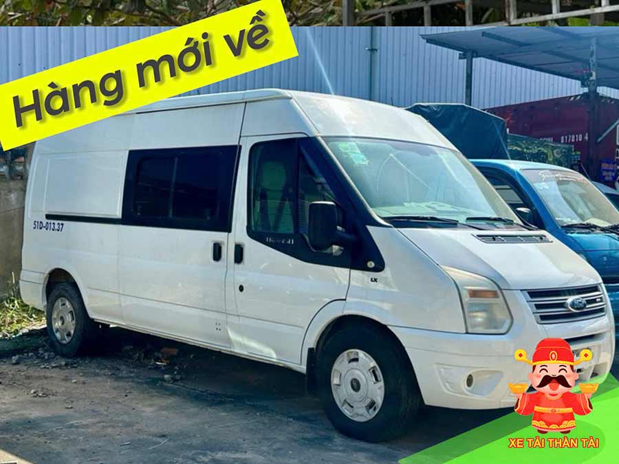 xe tải van ford transit 2014