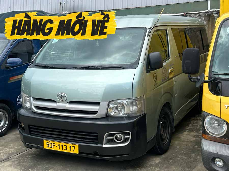 xe van toyota hiace cũ 2006