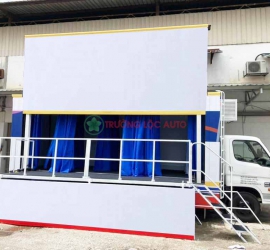 ĐÓNG THÙNG XE TẢI LẤY MẪU XÉT NGHIỆM TIÊM PHÒNG LƯU ĐỘNG